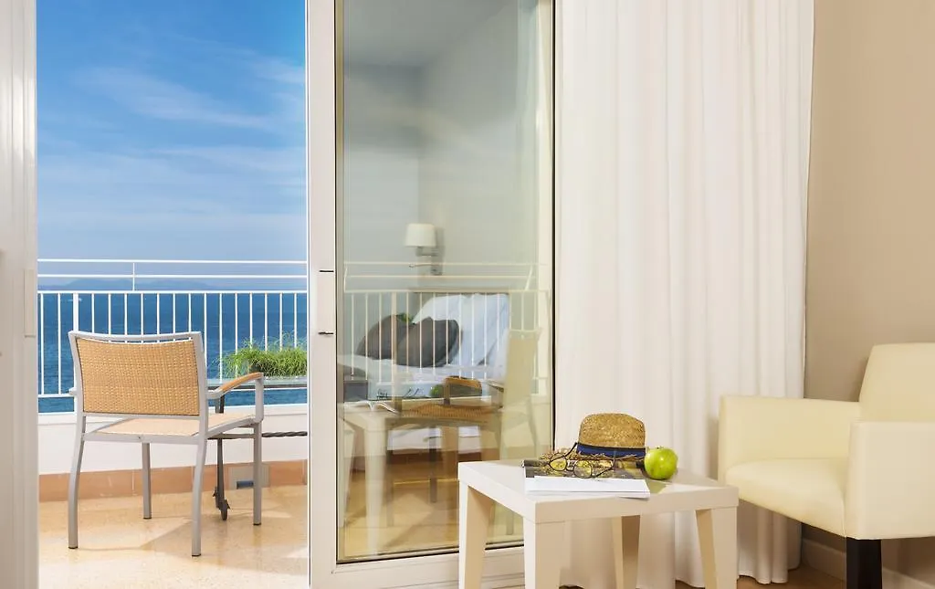Hotel&Spa Terraza Roses 4*,